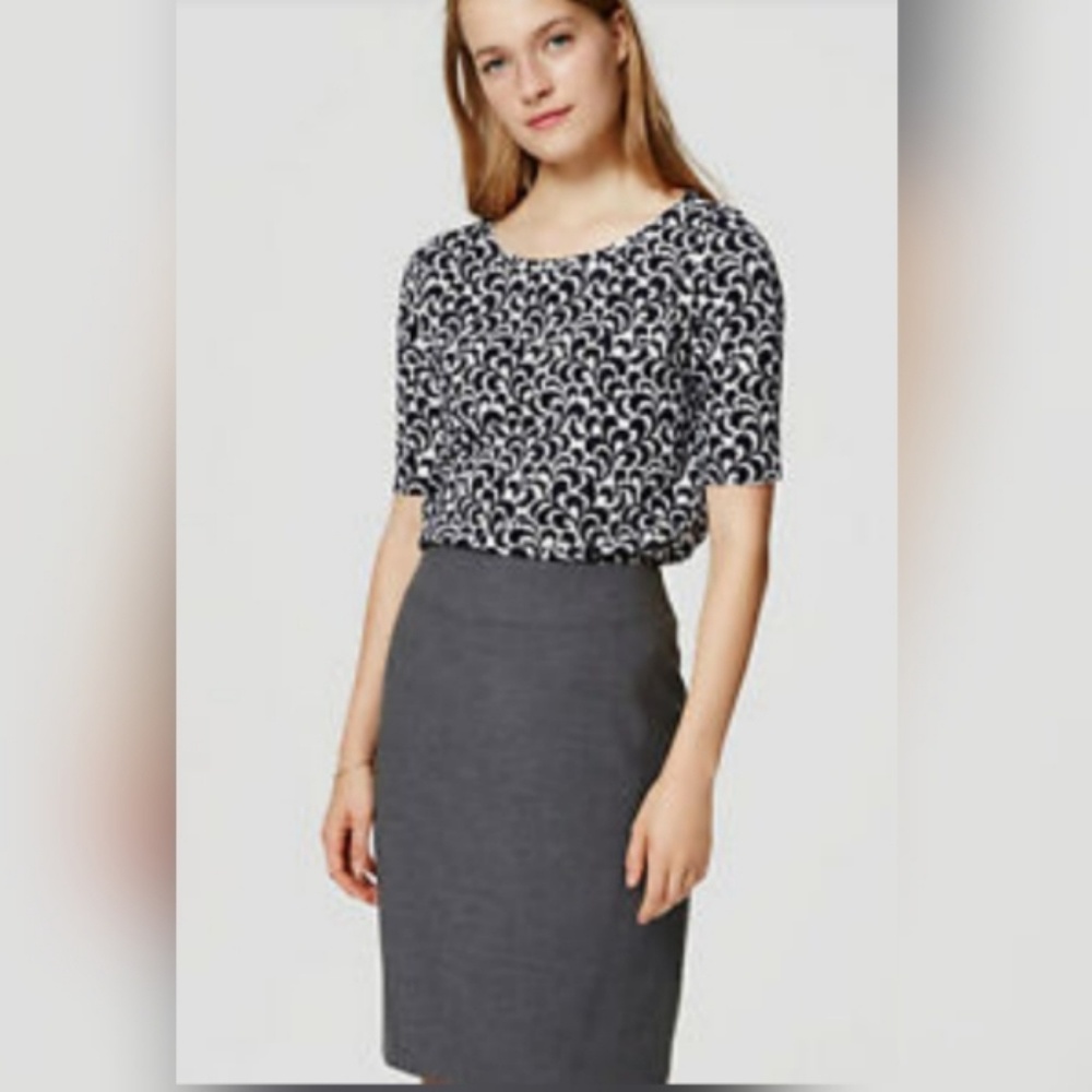 LOFT Gray seamed scuba skirt *career*